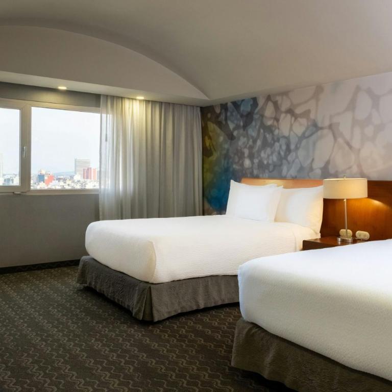 Courtyard by Marriott Mexico City Revolucion - Superior Double Room - 4