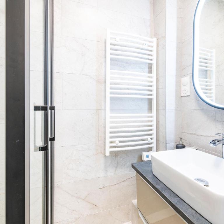Studio Moderne au coeur de Paris - Appartement 1 Chambre - 12