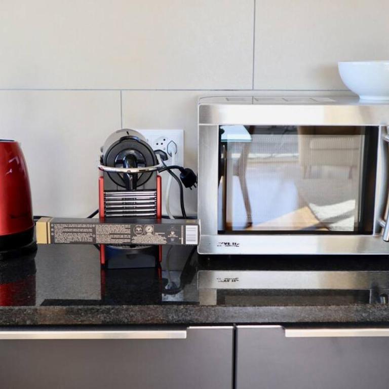 179 Comfortable sunny quiet good location and free parking included - Apartment - 11