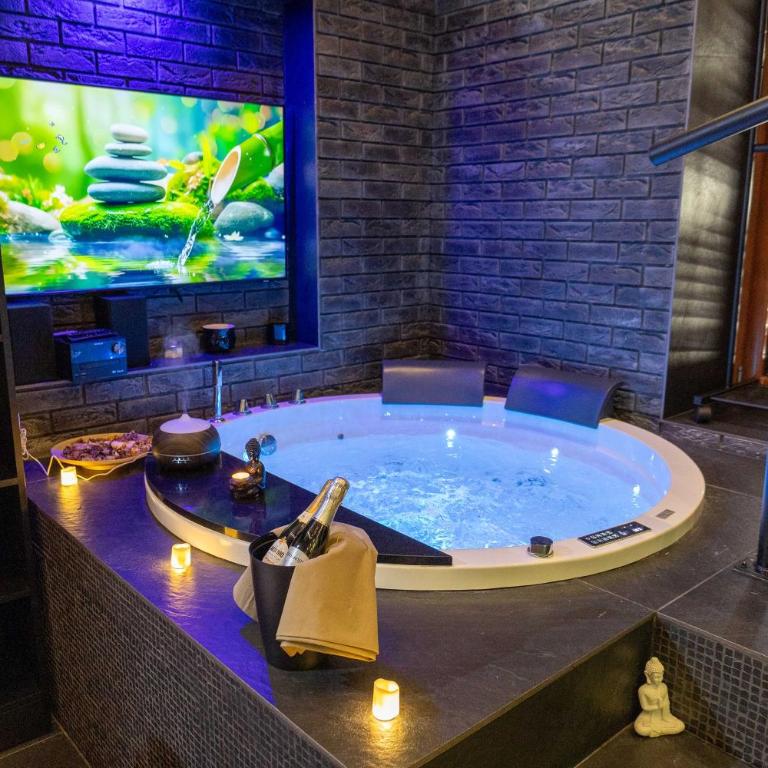 Lungomare Suite & Spa - Double Room with Spa Bath - 5