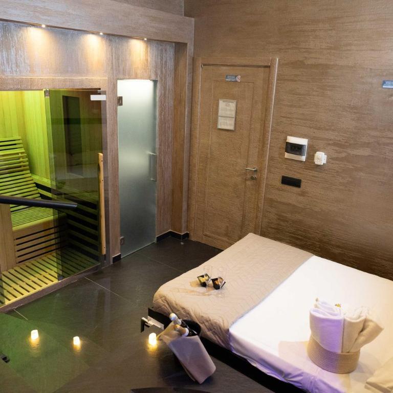 Lungomare Suite & Spa - Double Room with Spa Bath - 4