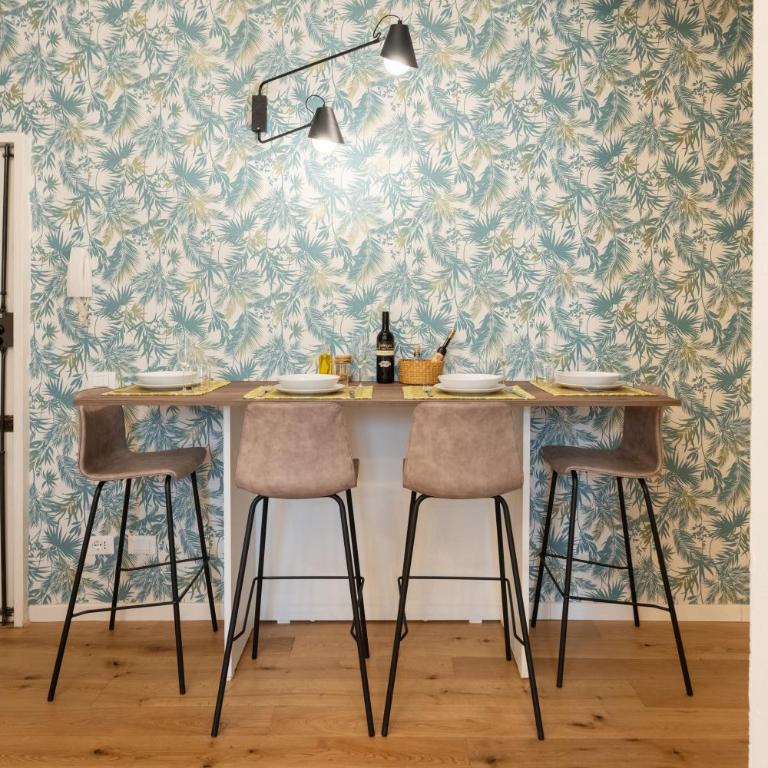 Via dei Pepi 3 - Florence Charming Apartments - Chic retreat Apartment a few steps from Santa Croce Square - Appartamento con 3 Camere da Letto - 35