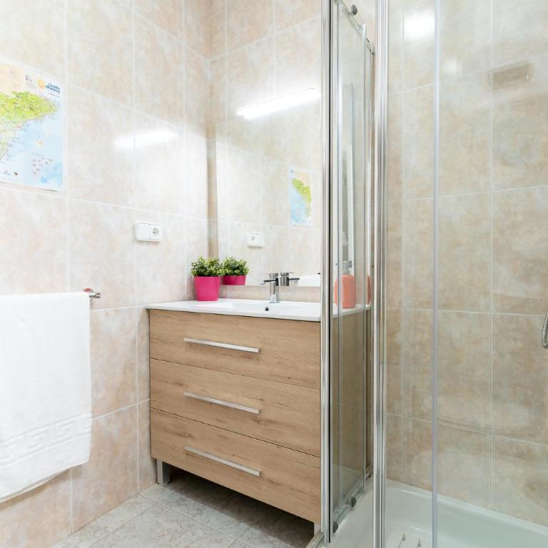 rentafive - Casa - Terraza - 4 min playa - Apartamento - 16
