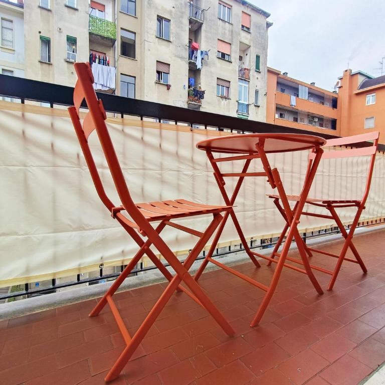 YR Apartments Dergano - 1 Min Walk to Metro - Appartamento con 1 Camera da Letto e Balcone - 2