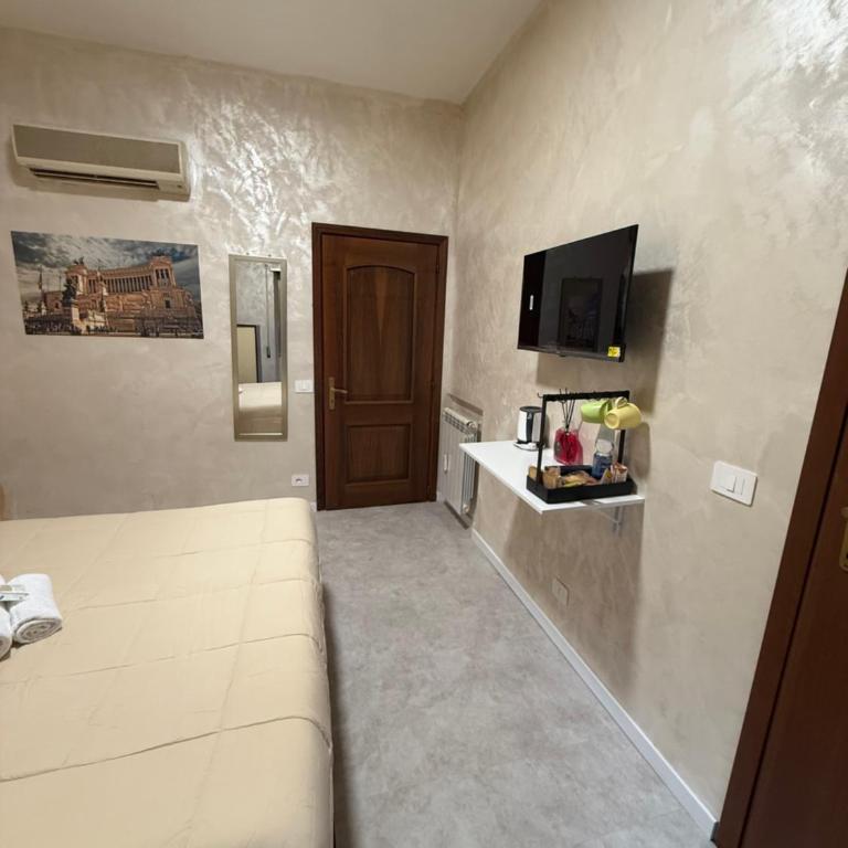 Cinecittà Rooms Haven - Camera Quadrupla con Bagno Privato - 10