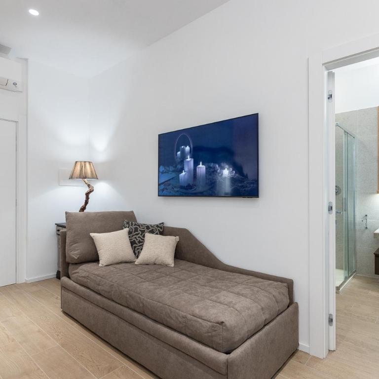 ARIOSTO'S Luxury Rooms - Camera Tripla Comfort - 15