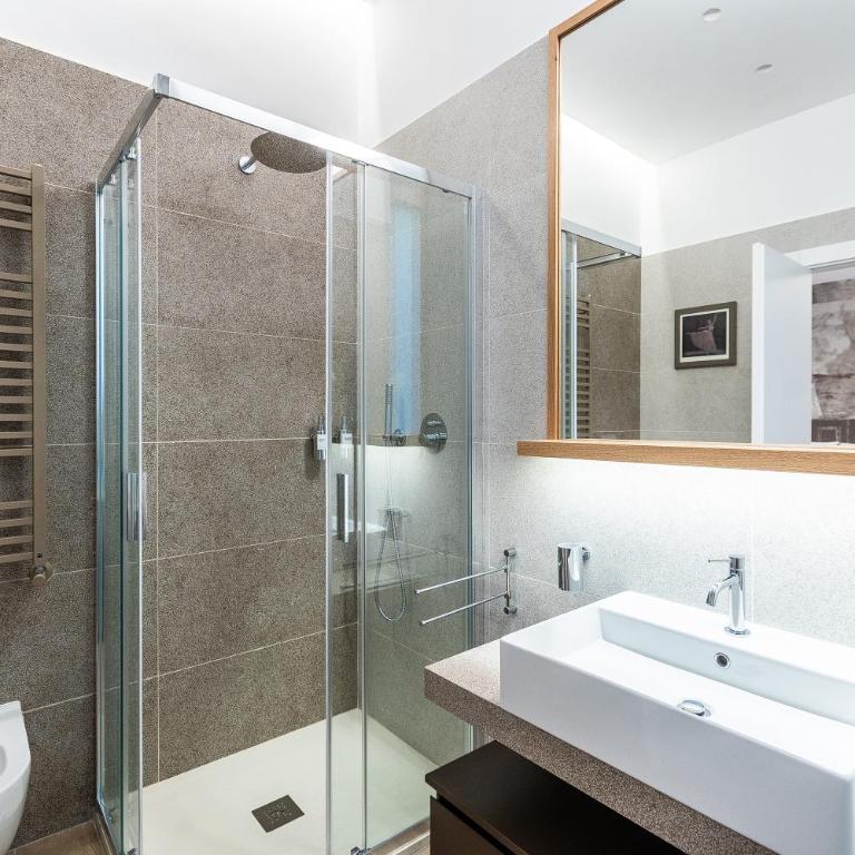 ARIOSTO'S Luxury Rooms - Camera Tripla Comfort - 16