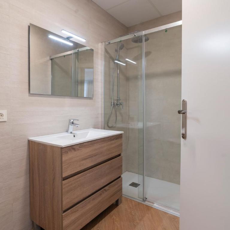 VLC HOST - Molinell - Two-Bedroom Apartment - 6