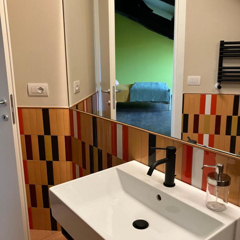 Ca' D'Adda - Double Room with Private Bathroom - 9