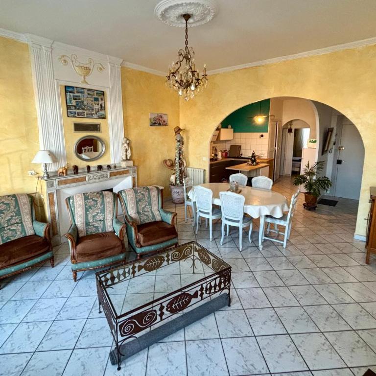 appartquaisete et garage - Apartamento de 2 dormitorios - 9