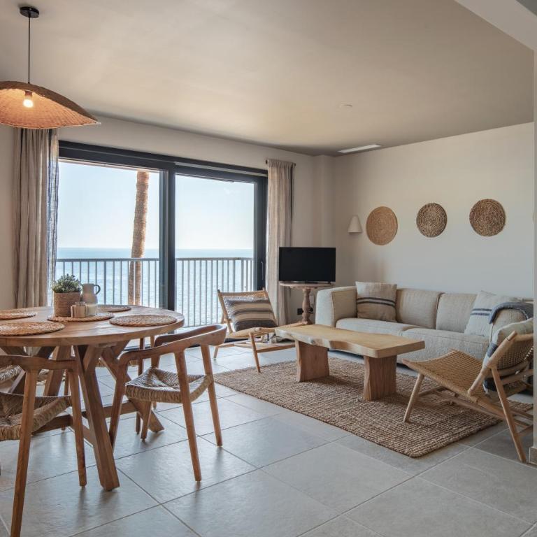 Puerto Marina - Apartamento de 2 dormitorios con vistas al mar - 8