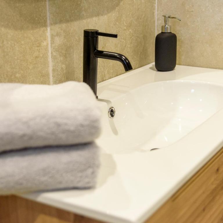 Puerto Marina - Apartamento de 2 dormitorios con vistas al mar - 33