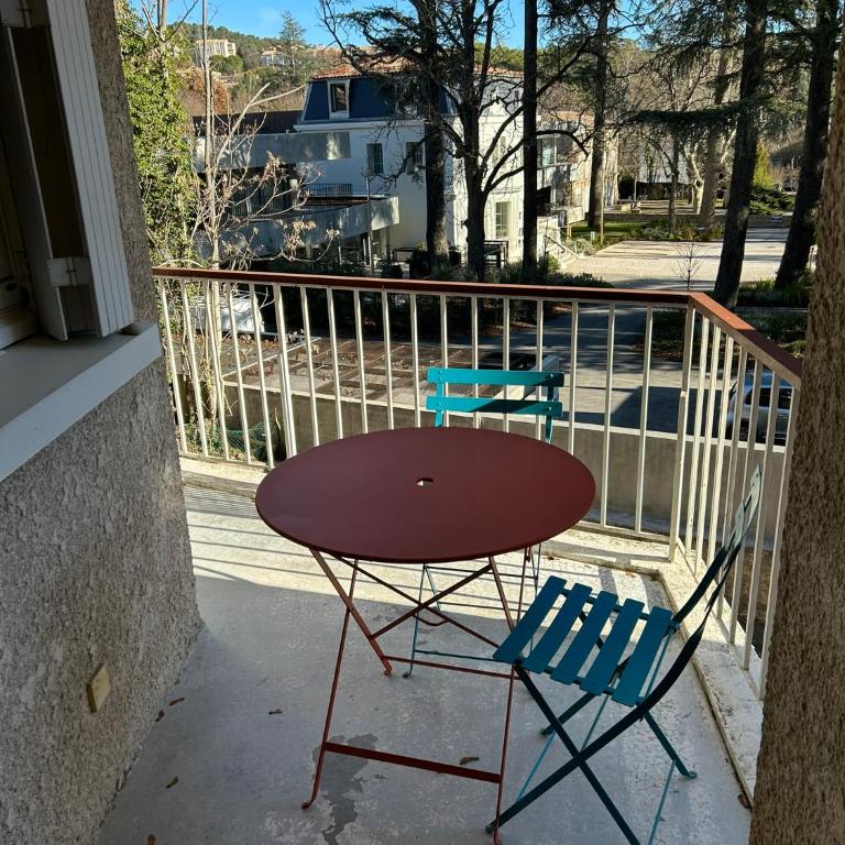 Appartement T2 Proche des Thermes - Gréoux-les-Bains - Appartement 1 Chambre - 8