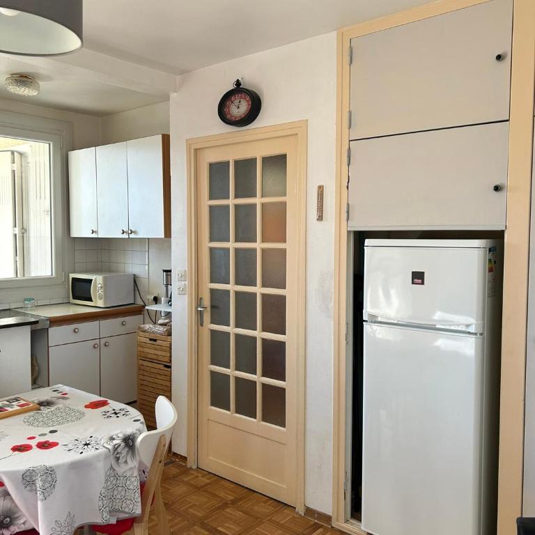 Appartement T2 Proche des Thermes - Gréoux-les-Bains - Appartement 1 Chambre - 4