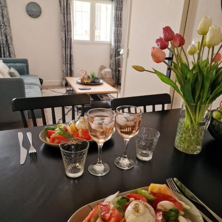 Joli Appart Climatisé Hyper Calme Quartier Mairie - Apartment mit 1 Schlafzimmer - 13
