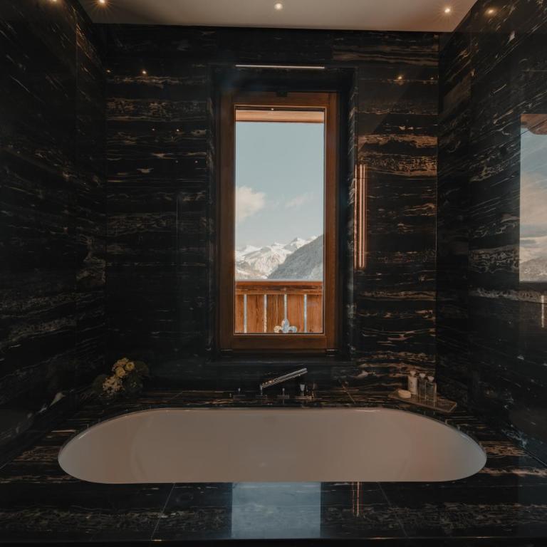 Ultima Hotel Courchevel - Four Bedroom Prestige Chalet - 14