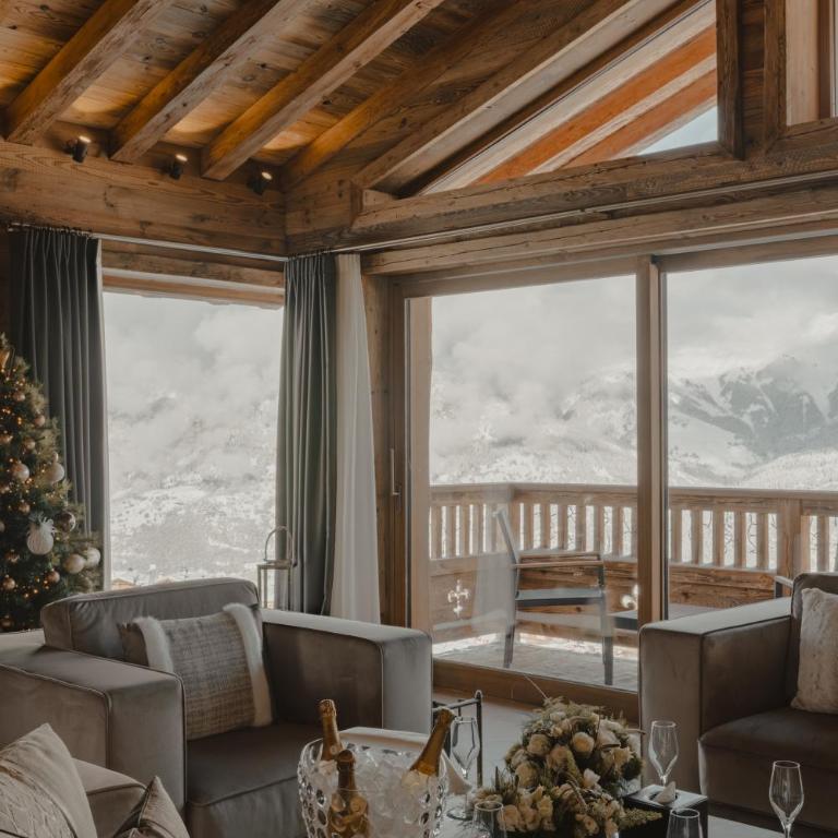 Ultima Hotel Courchevel - Four Bedroom Prestige Chalet - 1