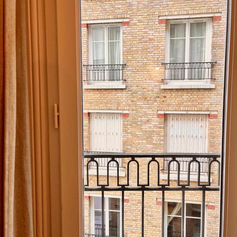 Spacious flat near Montparnasse Bausset 4th - Appartement 1 Chambre - 24