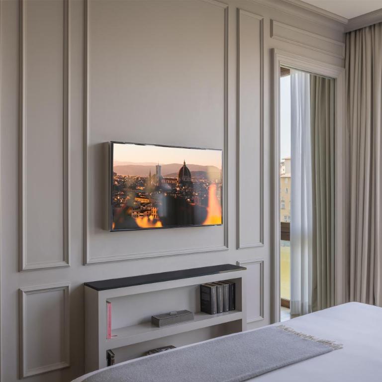 Portrait Firenze - Lungarno Collection - Studio Deluxe with River View - 3