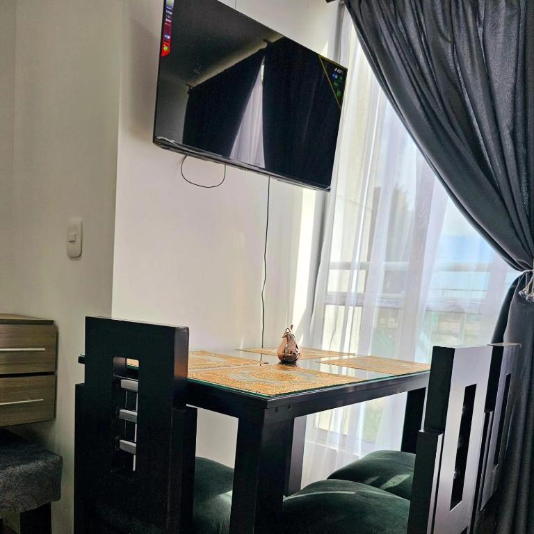 Apartamento tipo campestre ubicado cerca a los principales centros comerciales - Parque deportivo - Apartamento de 2 dormitorios - 4