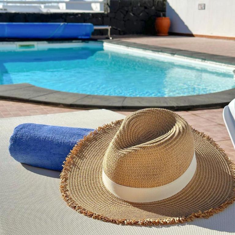 Villa Siempre Mar - Three-Bedroom Villa - 55