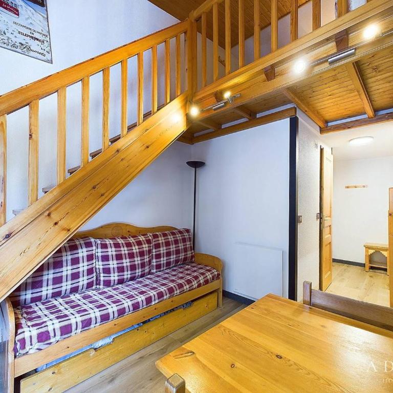 Studio mezzanine cosy, 4/5 pers, à 80m des pistes, balcon, TV/DVD, kichenette équipée - FR-1-398-553 - Studio - 5