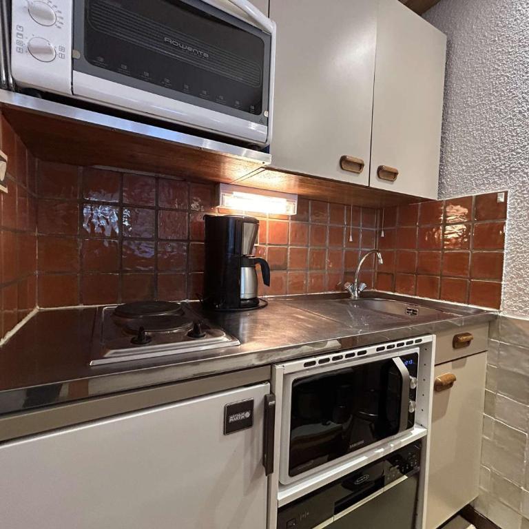 Studio en RdC avec terrasse, jardin et parking, Montgenèvre - FR-1-330D-58 - Appartement (4 Adultes) - 12