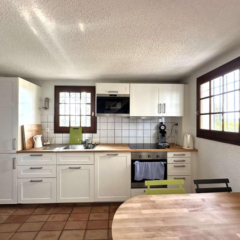 La Courtade, Maison pour 7 personnes dans domaine privé avec piscine à La Londe-Les-Maures - Villa mit 3 Schlafzimmern - 11