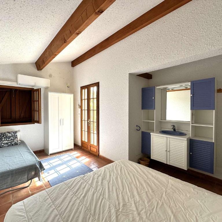 La Courtade, Maison pour 7 personnes dans domaine privé avec piscine à La Londe-Les-Maures - Villa mit 3 Schlafzimmern - 14