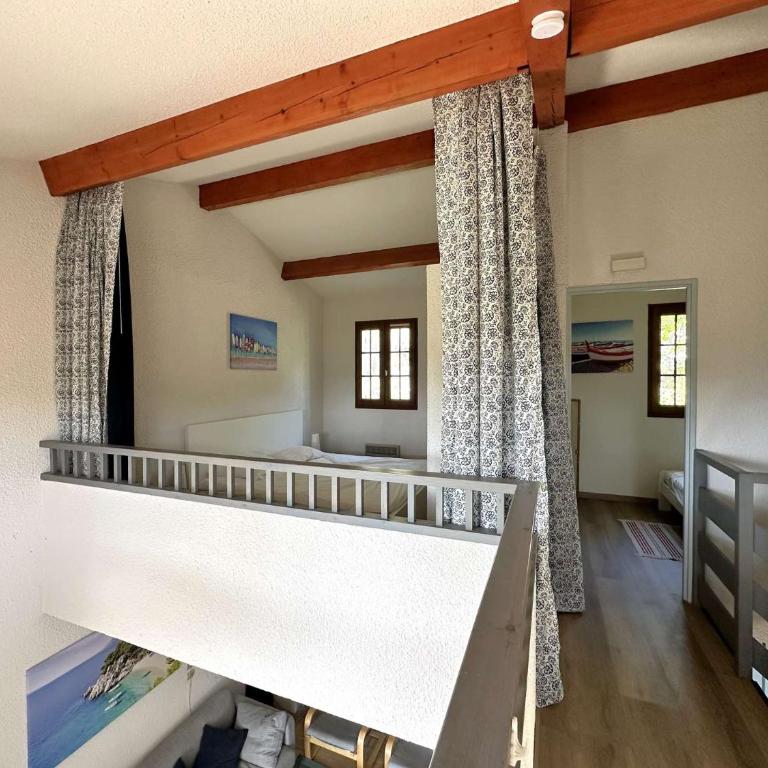 La Courtade, Maison pour 7 personnes dans domaine privé avec piscine à La Londe-Les-Maures - Villa mit 3 Schlafzimmern - 17