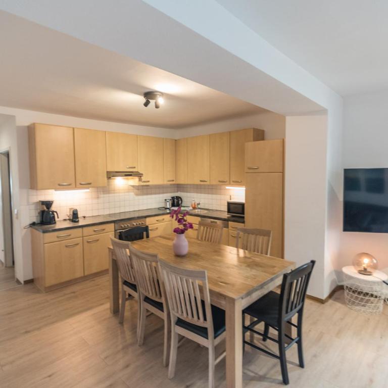 Ski-n-Lake City Apartments - Apartment mit 2 Schlafzimmern und Seeblick - 4