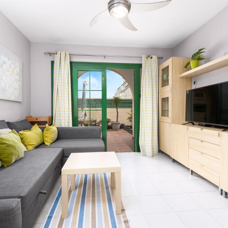 Home2Book Charming Duplex, Terrace & Pool, Caleta - One-Bedroom Apartment - 2