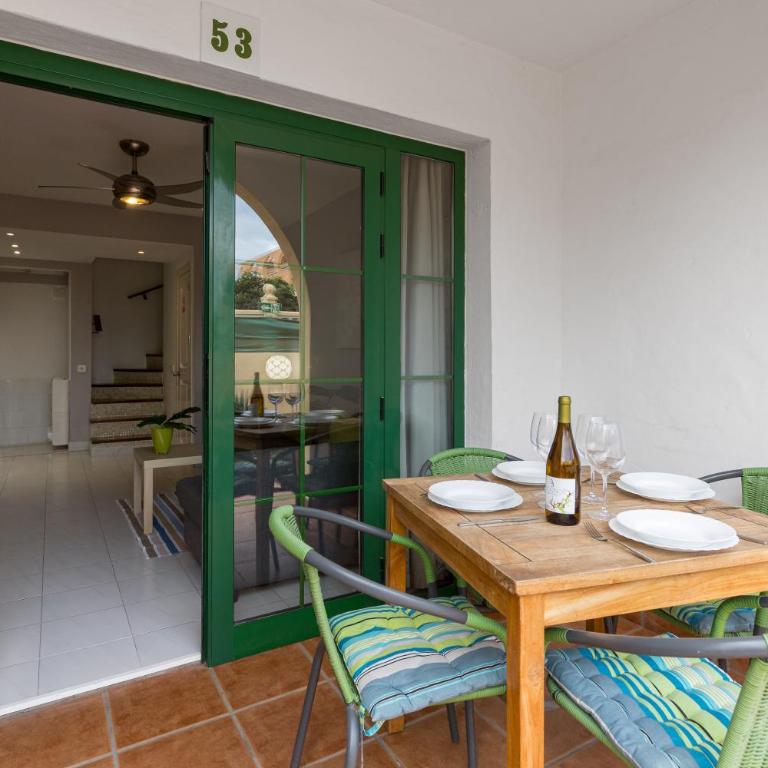 Home2Book Charming Duplex, Terrace & Pool, Caleta - One-Bedroom Apartment - 3