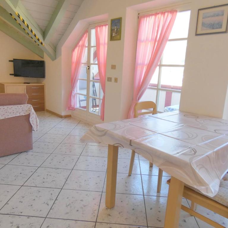 Casa Azzurra - Appartamento con 1 Camera da Letto - 13