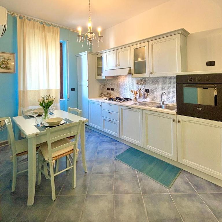NURAS - Guesthouse Virginia - One-Bedroom Apartment - 6