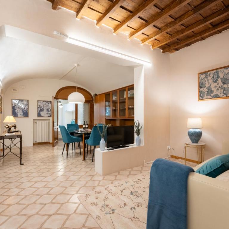 Via Sant'Egidio, 3 Florence - Spacious and bright Just 300mt from the Duomo - Appartamento con 2 Camere da Letto - 1