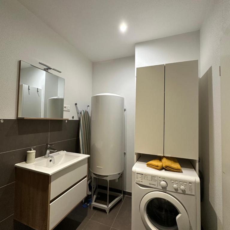 Le 2 - Très Beau T3 1er étage tout confort, neuf, Mulhouse centre - stationnement gratuit - Apartment - 24