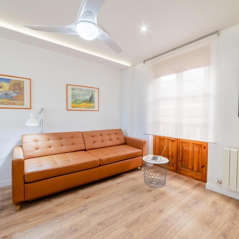 TrendyHomes Triunfo Albaicín - Two-Bedroom Apartment - 12