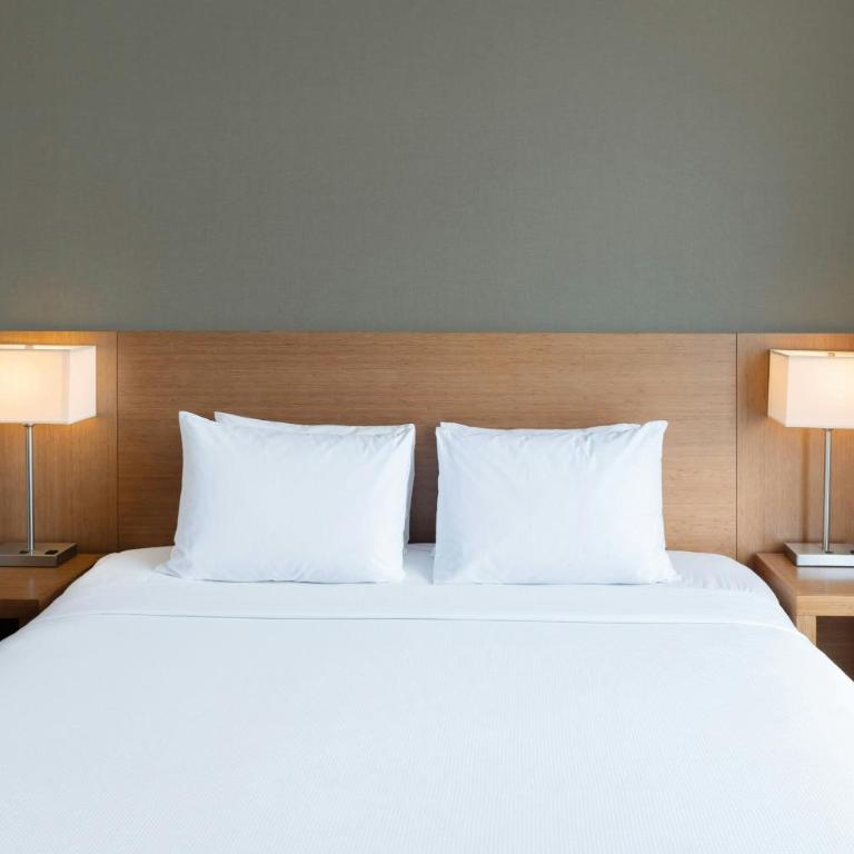Courtyard by Marriott La Paz Baja California Sur - Habitación Estándar - Cama extragrande - 2
