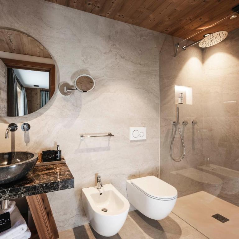 DISTINCTIVE LUXURY DOLOMITI Apartments TERRE71 - Appartamento Deluxe con 2 Camere da Letto e Balcone - 9