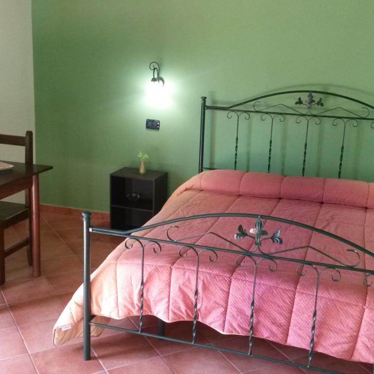 Agriturismo Il Pozzo Antico - Camera Matrimoniale/Doppia con Letti Singoli - 11