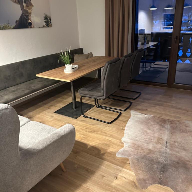 Apartment Haus am See - Apartment mit 2 Schlafzimmern und Bergblick - 10
