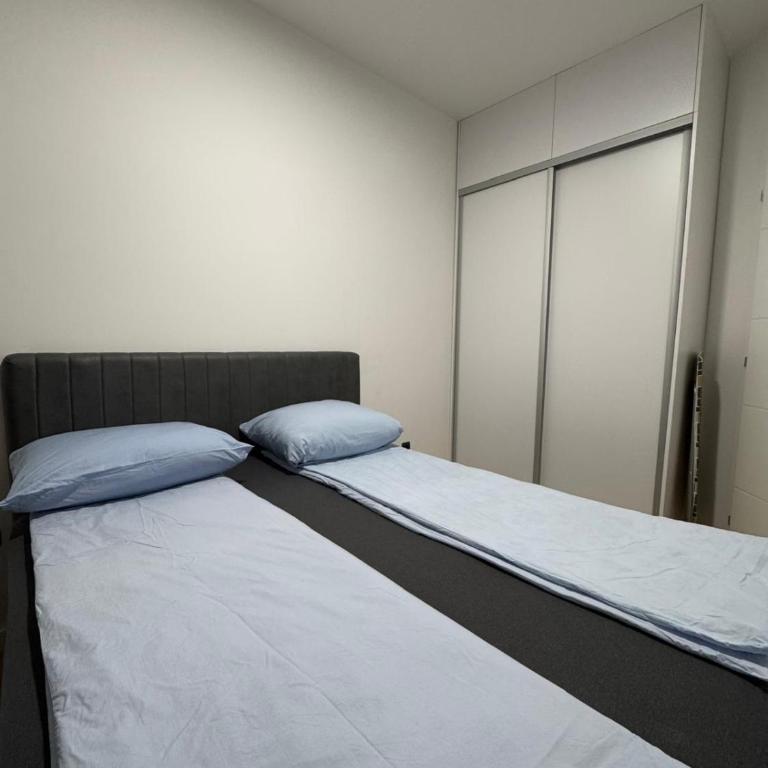 Apartman Bulevar Una - One-Bedroom Apartment - 11