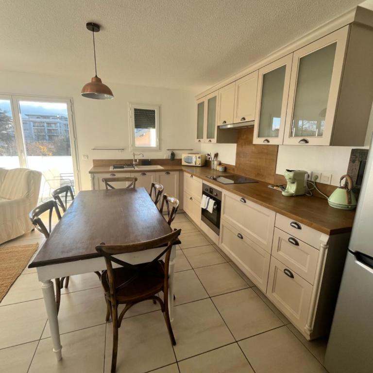 Sweet & Charm for this cozy appt in Saint-Julien - Appartement 2 Chambres - 10