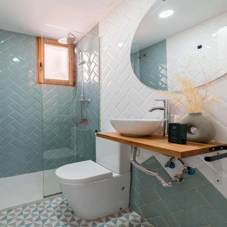 TrendyHomes Realejo - Studio Apartment with One Double Bed - 2