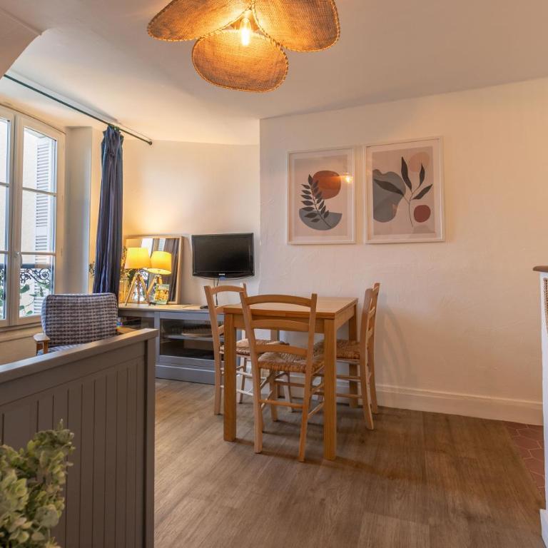 ☆ Sur les toits de Blois ☆ T2 avec vue Château - Apartment mit 1 Schlafzimmer - 2