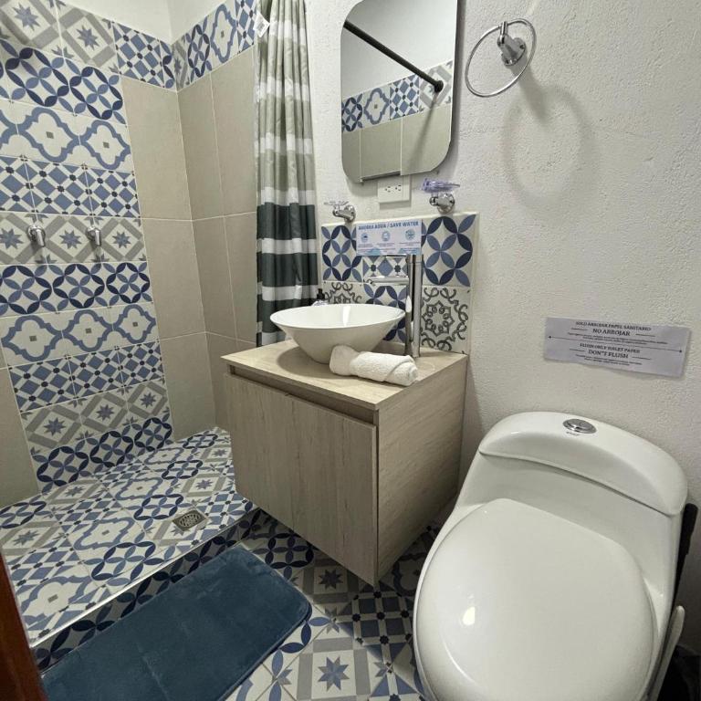 HC Helena - Habitación Doble con baño privado - 5