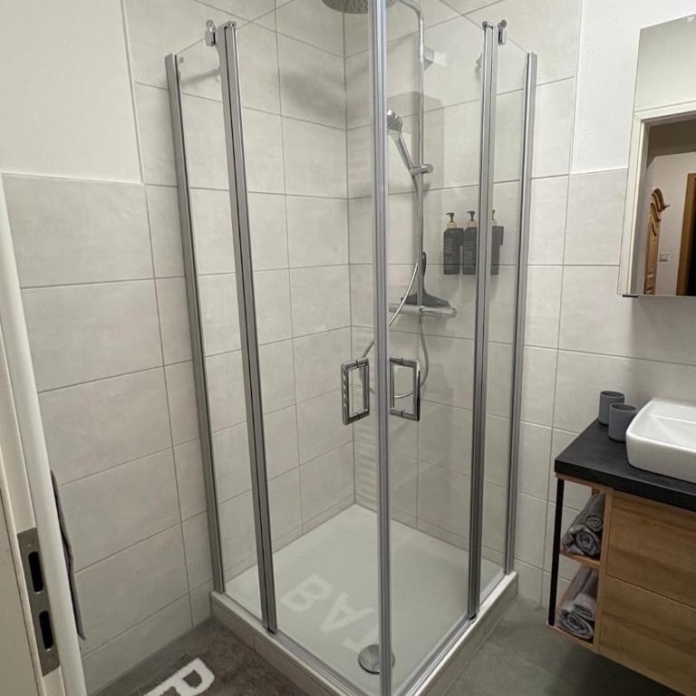 Modernes Serviced Apartment - FeWo Morgenglanz - Apartment mit 1 Schlafzimmer - 3
