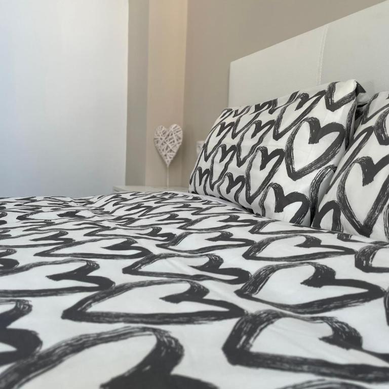 HOUSE TUVESA PREMIUM 1 DORMITORIO WIFI Y PARKING GRATiS - Apartamento de 1 dormitorio - 32