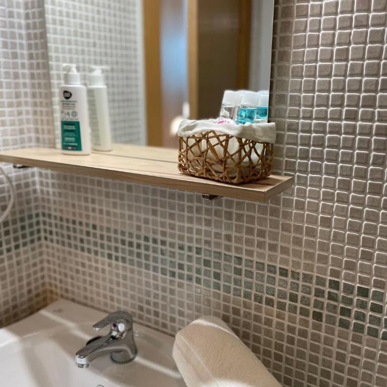 HOUSE TUVESA PREMIUM 1 DORMITORIO WIFI Y PARKING GRATiS - Apartamento de 1 dormitorio - 39